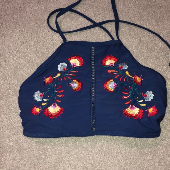 Bikini top - Picture 1 of 3